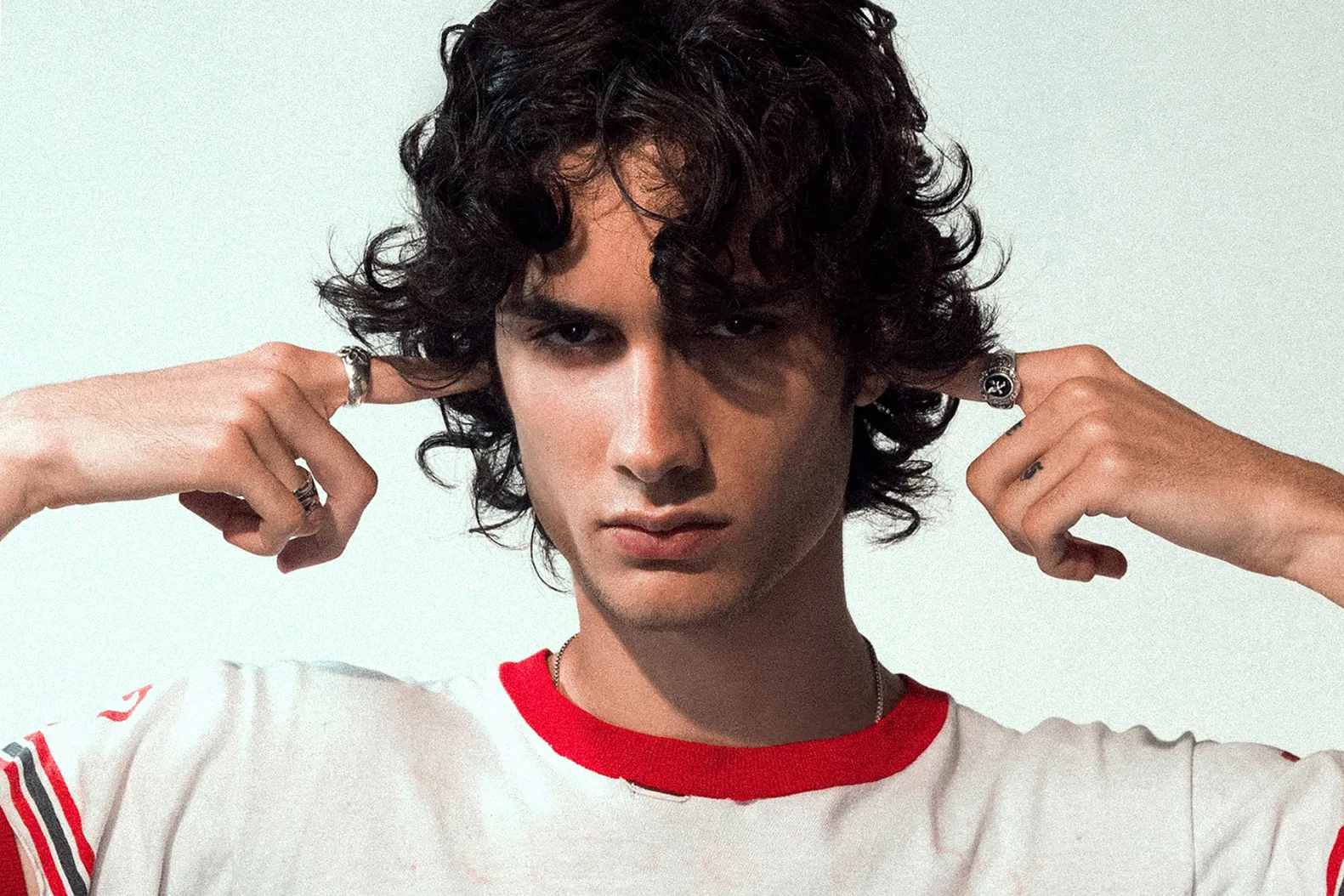 Thoughts on Thoughts: Current music is bad.